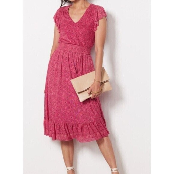 EVEREVE Elena Size Small Flutter Sleeves Pink Ditzy Floral Dress Tiered Hem - Picture 6 of 10